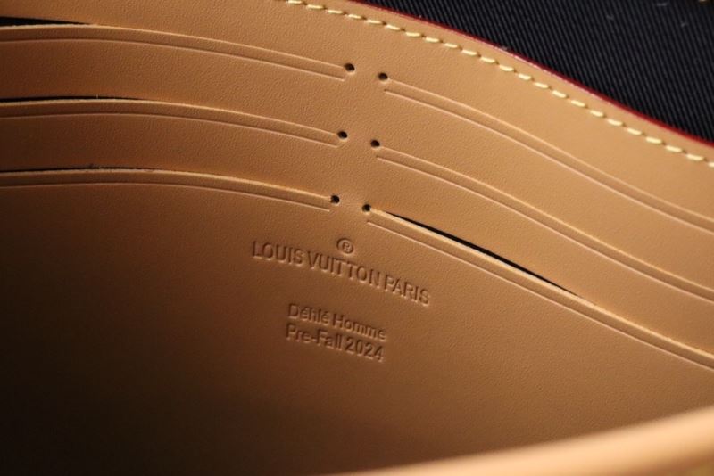 Louis Vuitton Clutch Bags